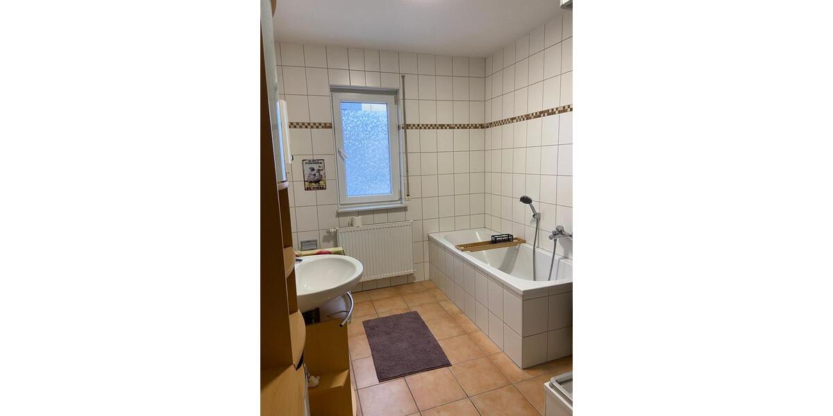 Schönes helles WG-Zimmer 3 zimmer