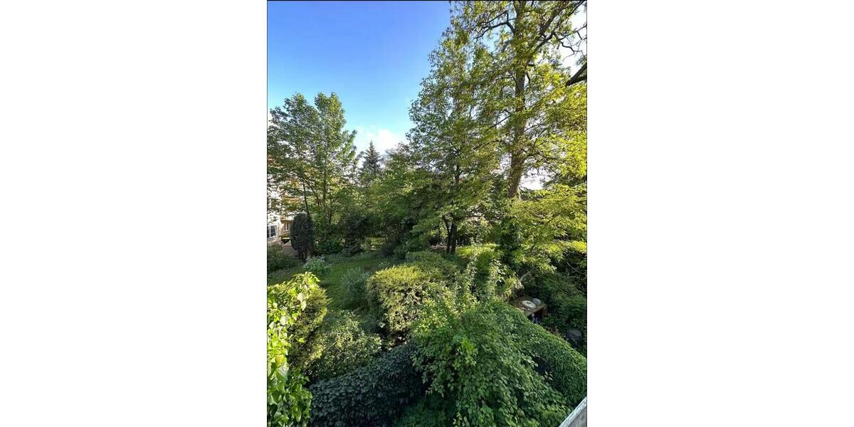 1. OG, 2 Zim + Blk, WM 817 €, Möblierte Übernahme 4.200 €,Sofort 1 zimmer