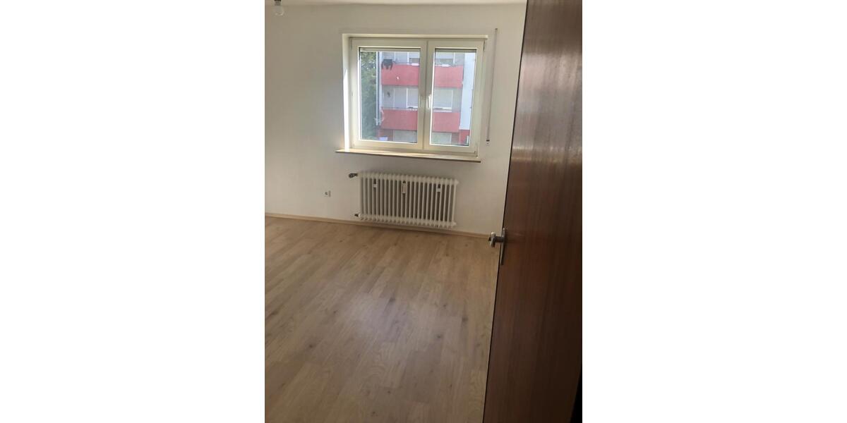 Etagenwohnung Weisenheim am Sand - 3.5 Zimmer, 90 m&sup2;, 925&euro; | Angebot:26250620