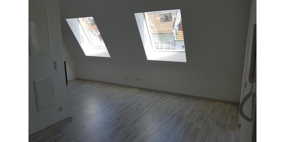 Dachgeschoßwohnung Berlin Treptow-Köpenick - 1.5 Zimmer, 32 m&sup2;, 460&euro; | Angebot:26321513