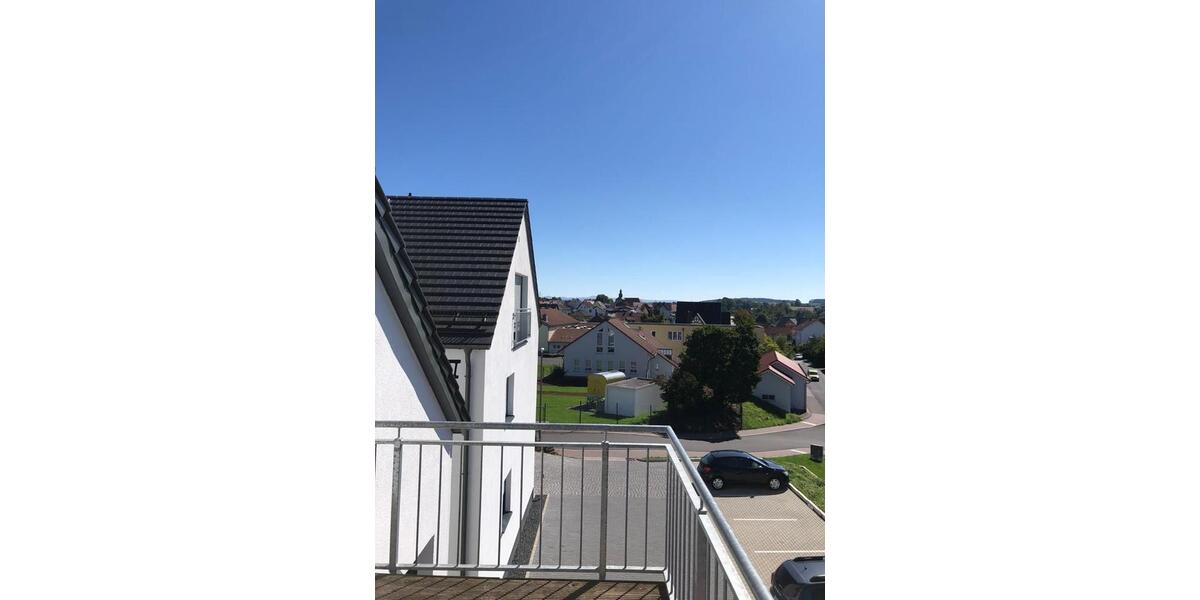 Dachgeschoßwohnung Petersberg - 2 Zimmer, 71 m&sup2;, 820&euro; | Angebot:26067434
