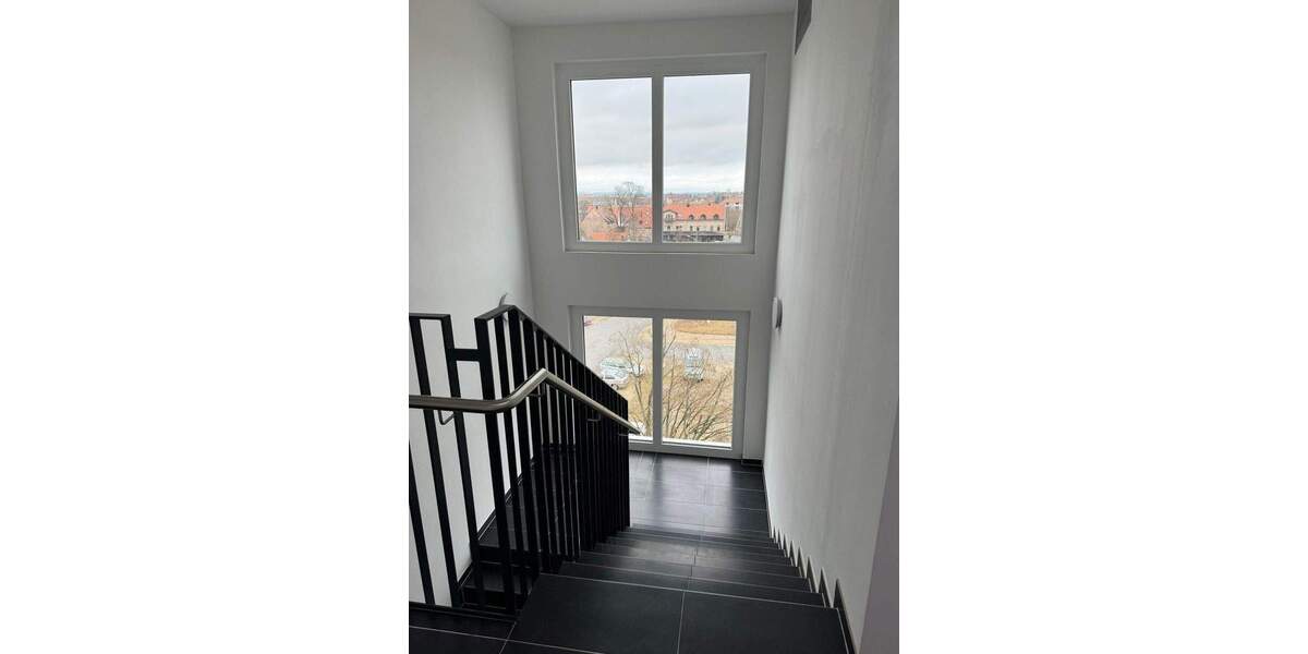 Moderne 2-Zimmer-Dachgeschoss-Wohnung mit Dachterrasse und EBK! 2 zimmer