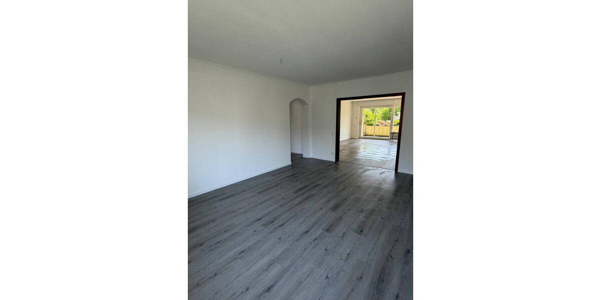 Etagenwohnung aachen Brand - 2 Zimmer, 98 m&sup2;, 1.150&euro; | Angebot:26847407