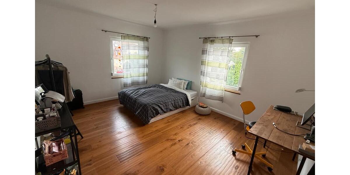Wohnen auf Zeit Nürtingen - 6 Zimmer, 130 m&sup2;, 480&euro; | Angebot:26453322