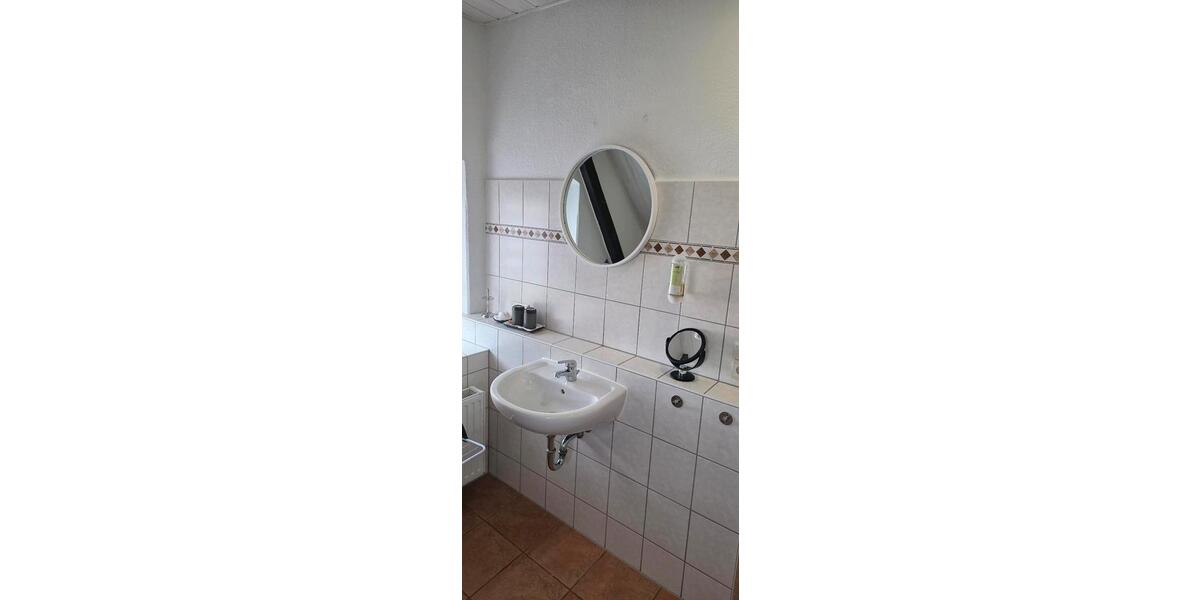 Wohnen auf Zeit Limbach-Oberfrohna Oberfrohna - 2 Zimmer, 45 m&sup2;, 55&euro; | Angebot:26672332