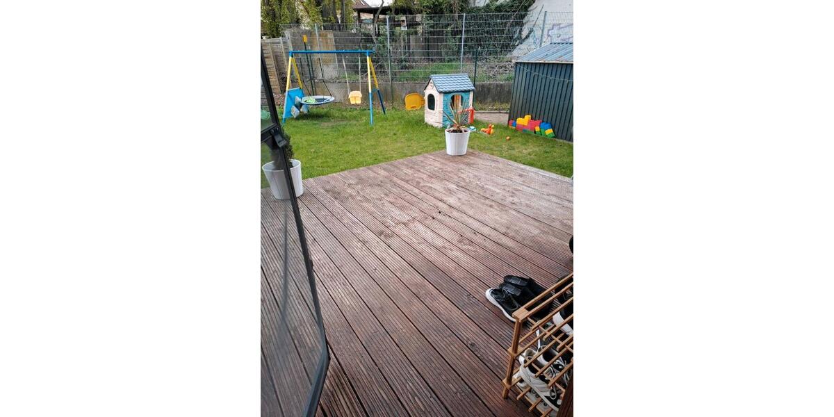 Etagenwohnung Schönebeck (Elbe) - 3 Zimmer, 100 m&sup2;, 1.100&euro; | Angebot:26268716