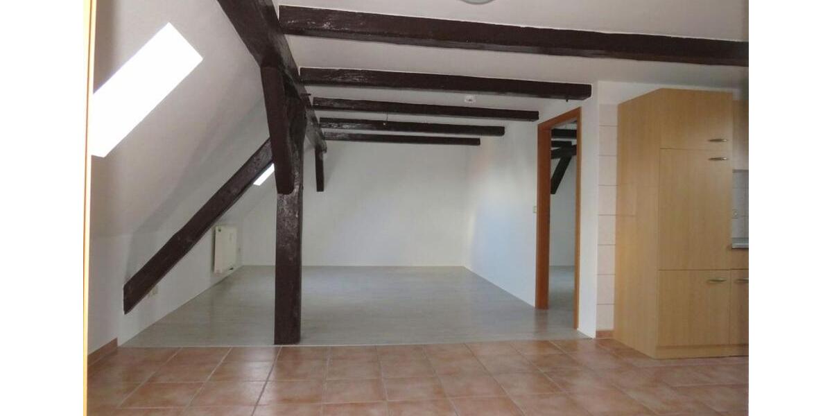 Dachgeschoßwohnung Klötze - 2 Zimmer, 51 m&sup2;, 345&euro; | Angebot:26061341