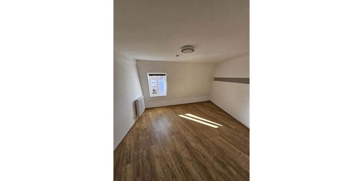 Dachgeschoßwohnung Steinfurt - 4 Zimmer, 110 m&sup2;, 1.150&euro; | Angebot:26165948