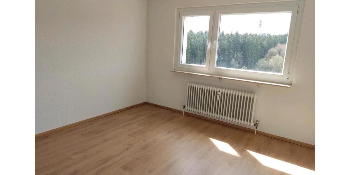 Etagenwohnung Villingen-Schwenningen Schwenningen - 3 Zimmer, 80 m&sup2;, 900&euro; | Angebot:26041968
