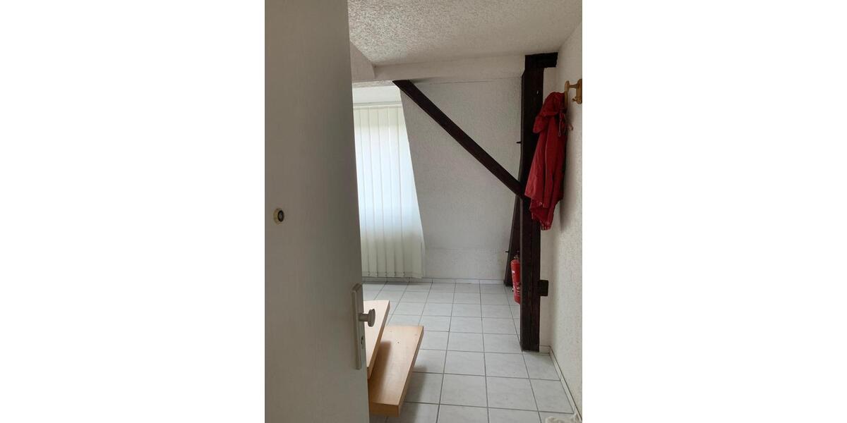 Dachgeschoßwohnung Neukieritzsch - 3 Zimmer, 71 m&sup2;, 600&euro; | Angebot:25986541