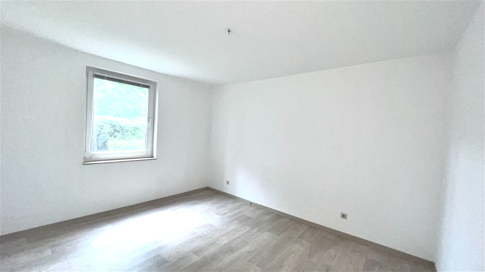 Erdgeschoßwohnung Schönebeck (Elbe) - 2 Zimmer, 62 m&sup2;, 480&euro; | Angebot:22921944