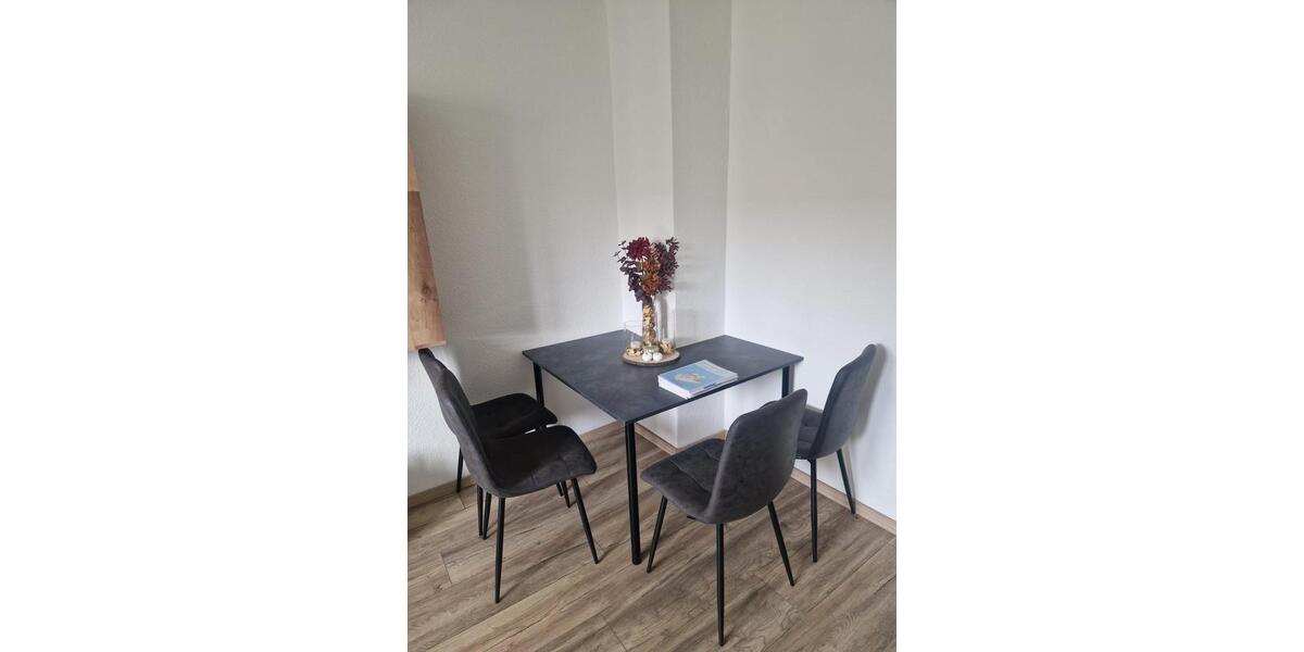 Etagenwohnung Jacobsdorf - 4 Zimmer, 72 m&sup2;, 840&euro; | Angebot:25402560