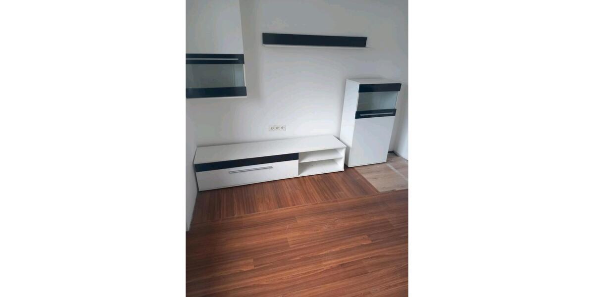 Einfamilienhaus Laichingen - 7 Zimmer, 159 m&sup2;, 1.700&euro; | Angebot:25055511