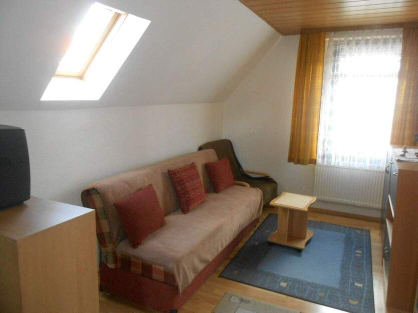 Möblierte Wochenedheimfahrer- Pendlerwohnung mit guter Ausstattung in Raunheim! 2 zimmer