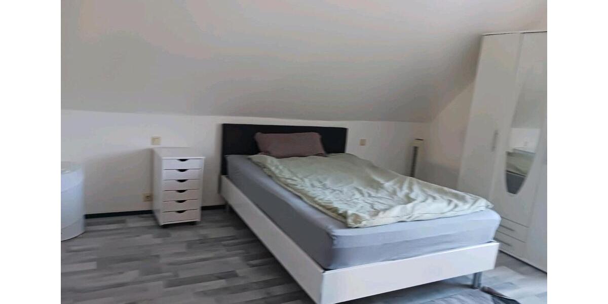 Dachgeschoßwohnung Stolberg (Rheinland) - 2 Zimmer, 75 m&sup2;, 600&euro; | Angebot:24815786