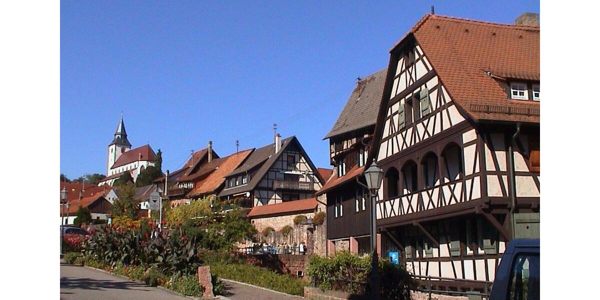 Wohnen auf Zeit Gernsbach - 1 Zimmer, 25 m&sup2;, 890&euro; | Angebot:26237673