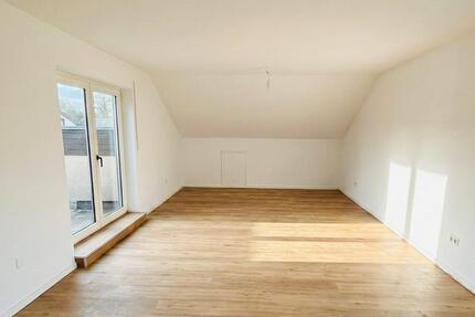 Helle und ruhige 3,5 Zimmer-Wohnung im Dachgeschoss 3.5 zimmer