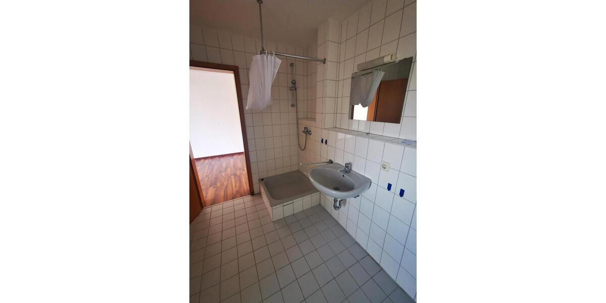 Etagenwohnung Freiburg im Breisgau - 1 Zimmer, 34 m&sup2;, 930&euro; | Angebot:26693298