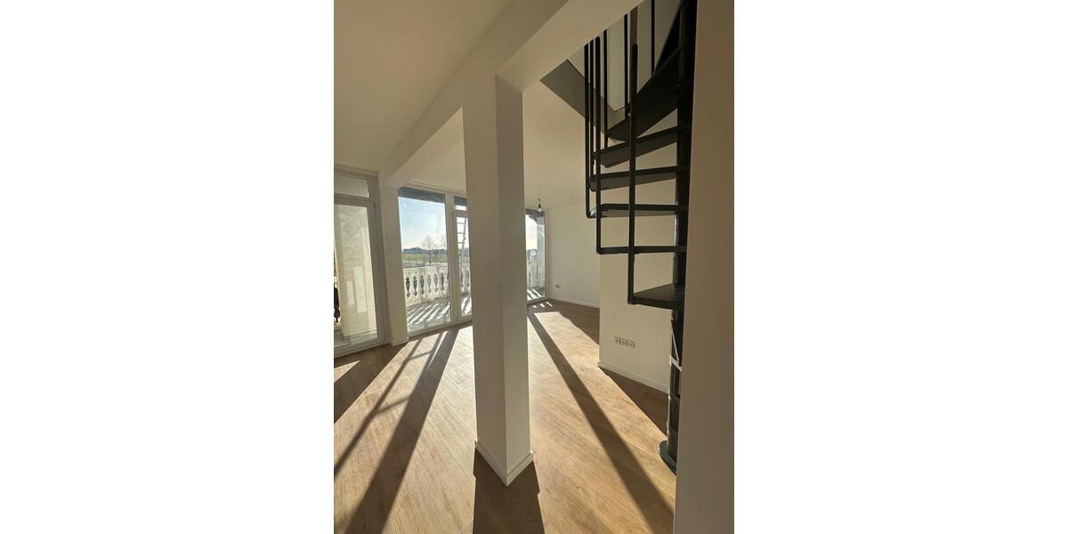 Dachgeschoßwohnung Wiehl - 2 Zimmer, 75 m&sup2;, 910&euro; | Angebot:24697642