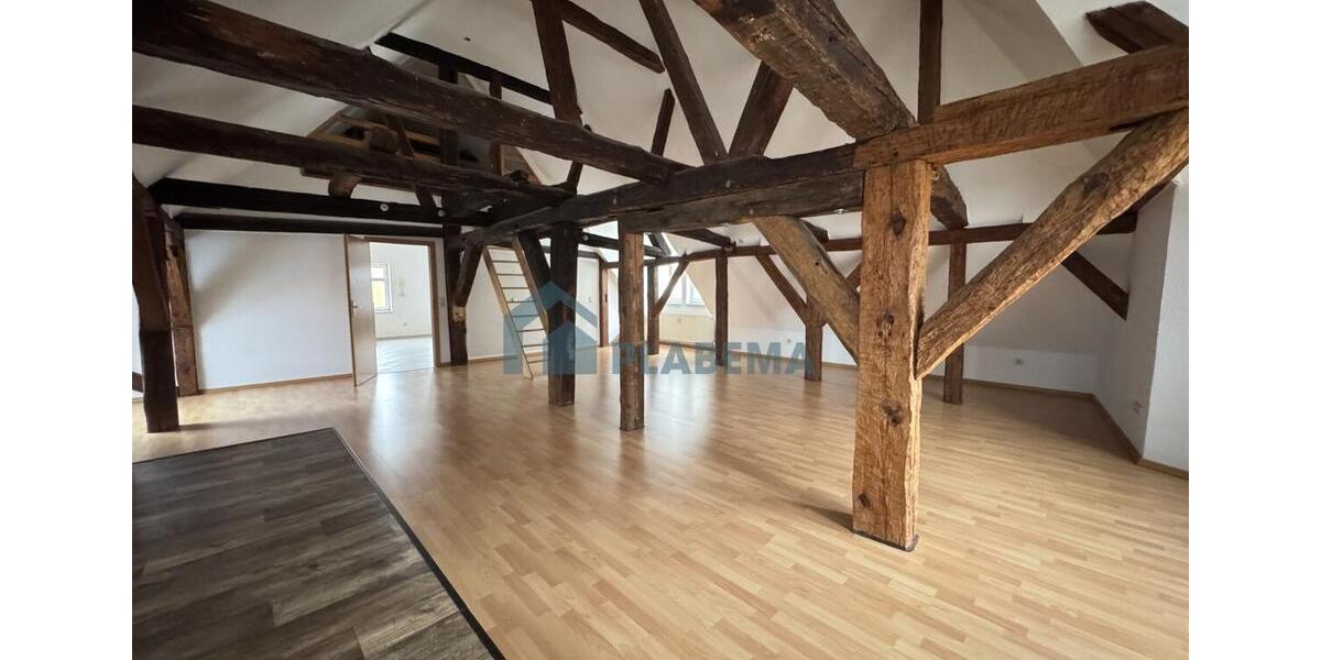 Dachgeschoßwohnung Parchim - 2 Zimmer, 87 m&sup2;, 868&euro; | Angebot:24148903