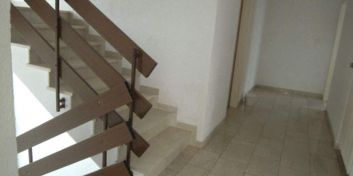 Mehrfamilienhaus, Wohnhaus Sulzbach-Rosenberg Unterschwaig - 8 Zimmer, 250 m&sup2;, 2.060&euro; | Angebot:23518285