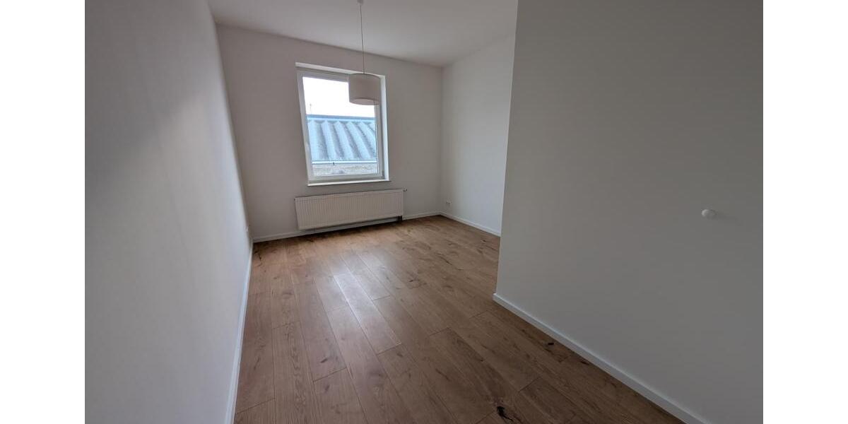 Etagenwohnung Bernburg (Saale) - 5 Zimmer, 129 m&sup2;, 965&euro; | Angebot:25403568