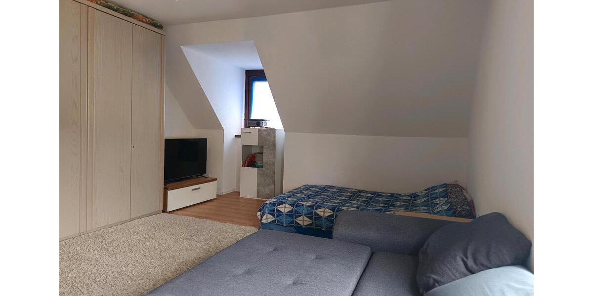 Dachgeschoßwohnung Thannhausen - 2 Zimmer, 80 m&sup2;, 960&euro; | Angebot:25099836