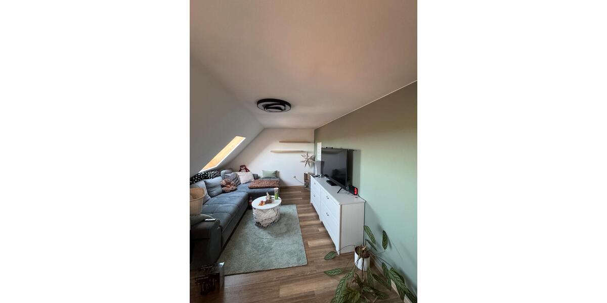 Dachgeschoßwohnung Sollstedt - 2.5 Zimmer, 58 m&sup2;, 340&euro; | Angebot:26049955