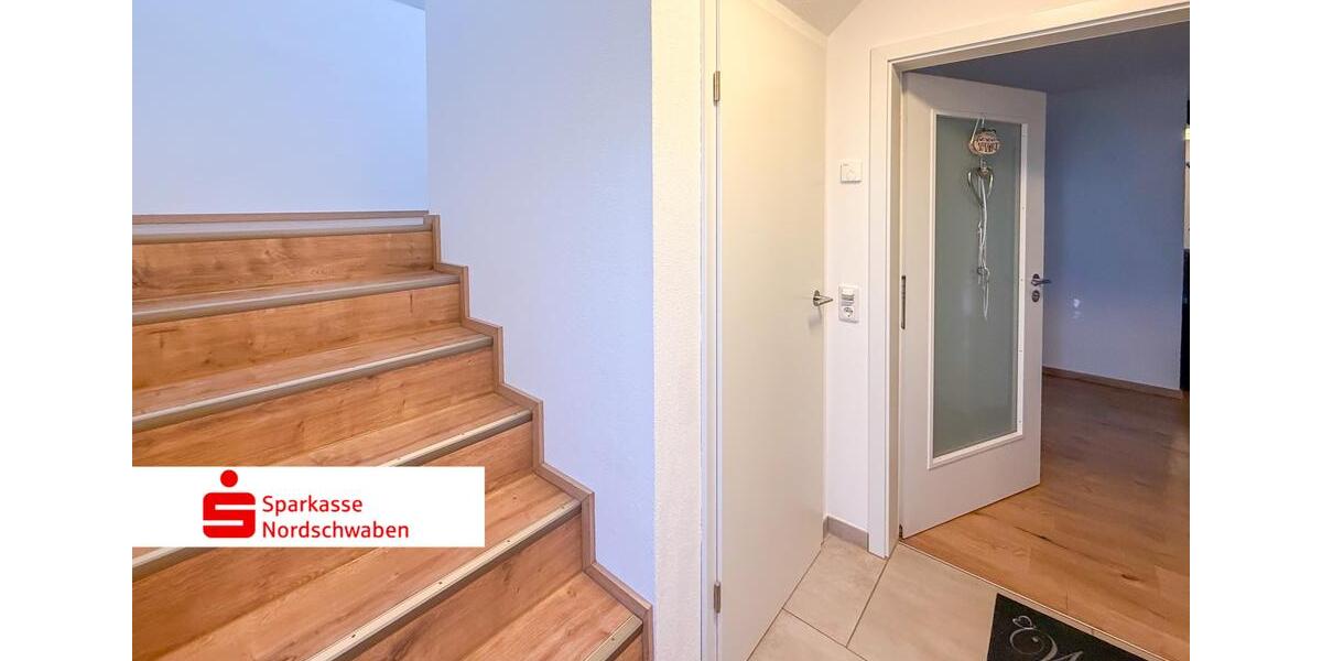 Etagenwohnung Oettingen in Bayern - 3.5 Zimmer, 100 m&sup2;, 980&euro; | Angebot:25084424