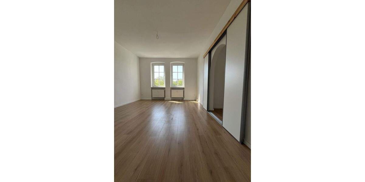 Etagenwohnung Naumburg Domstadt - 4 Zimmer, 112 m&sup2;, 750&euro; | Angebot:24973428