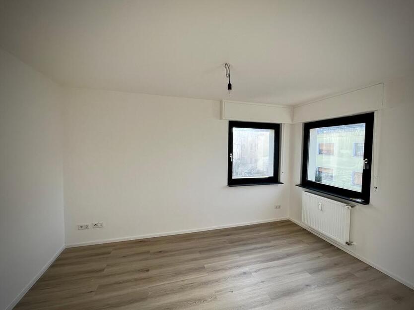 Neuwertige 3,5 Zimmer Mietwohnung in Frankfurt-Sossenheim zimmer