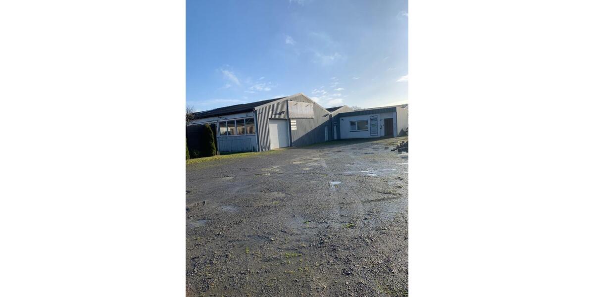 Lagerhalle mit Büroräumen zimmer