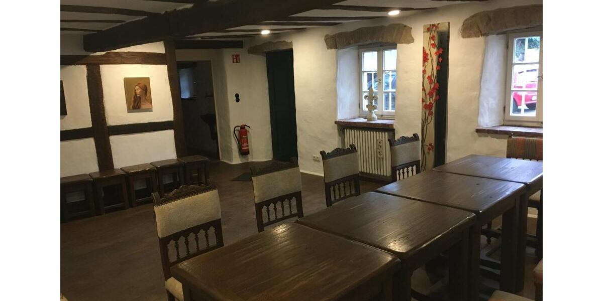 Etagenwohnung Sankt Wendel - 4 Zimmer, 130 m&sup2;, 1.490&euro; | Angebot:25872486