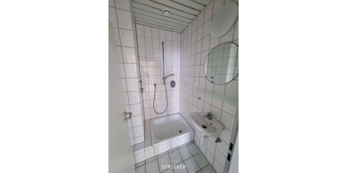 Gewerbeobjekt Karlsbad Langensteinbach - 4 Zimmer, 120 m&sup2;, 900&euro; | Angebot:23982181