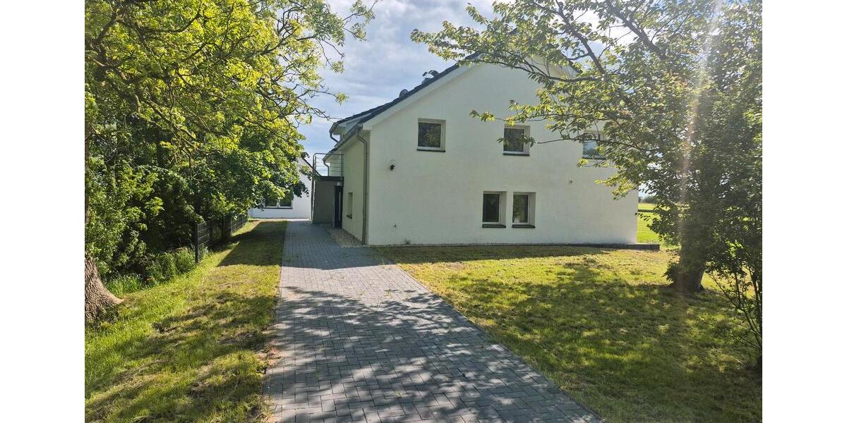 Etagenwohnung Otterndorf - 4 Zimmer, 120 m&sup2;, 720&euro; | Angebot:25871555