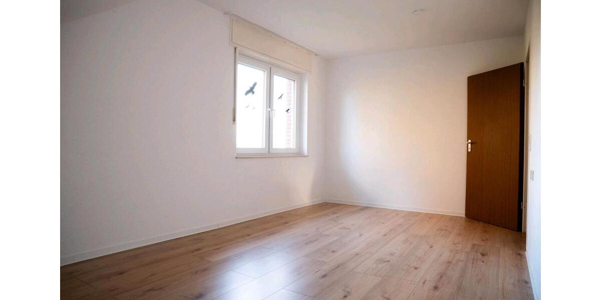 Dachgeschosswohnung 2 Etage 4 zimmer