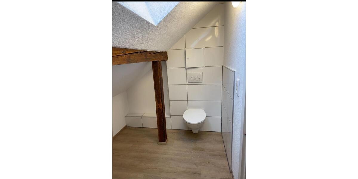Dachgeschoßwohnung Villingen-Schwenningen Schwenningen - 3 Zimmer, 70 m&sup2;, 850&euro; | Angebot:26019204