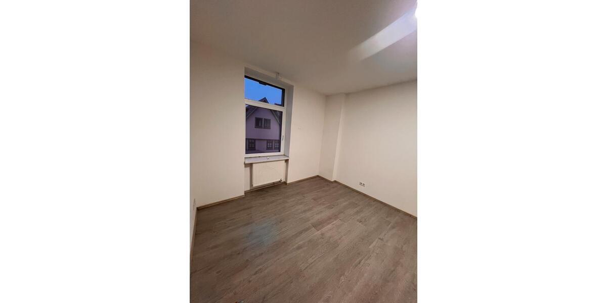 Etagenwohnung Schmalkalden - 4 Zimmer, 105 m&sup2;, 800&euro; | Angebot:24653789