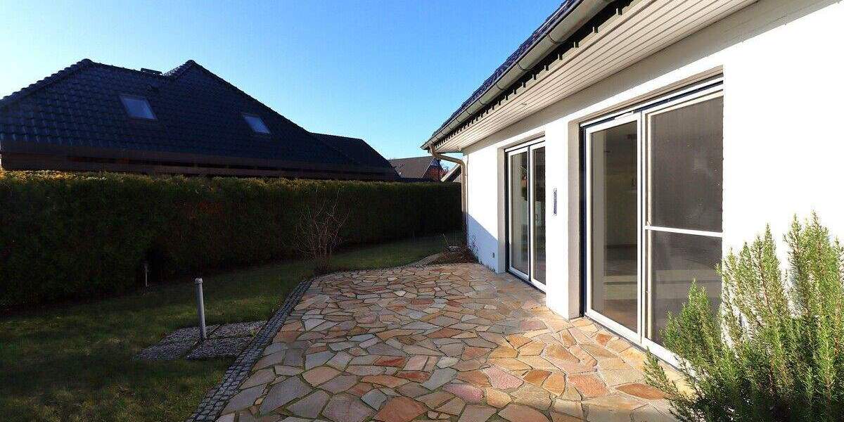 Einfamilienhaus Barmstedt - 6 Zimmer, 201 m&sup2;, 3.000&euro; | Angebot:24596756