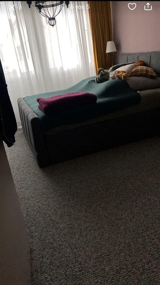 4 Zimmer Wohnung in zentraler Lage in Hackenbroich