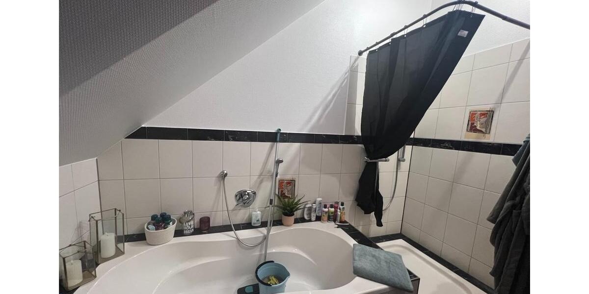 Dachgeschoßwohnung Landau in der Pfalz - 3 Zimmer, 140 m&sup2;, 1.000&euro; | Angebot:25233381