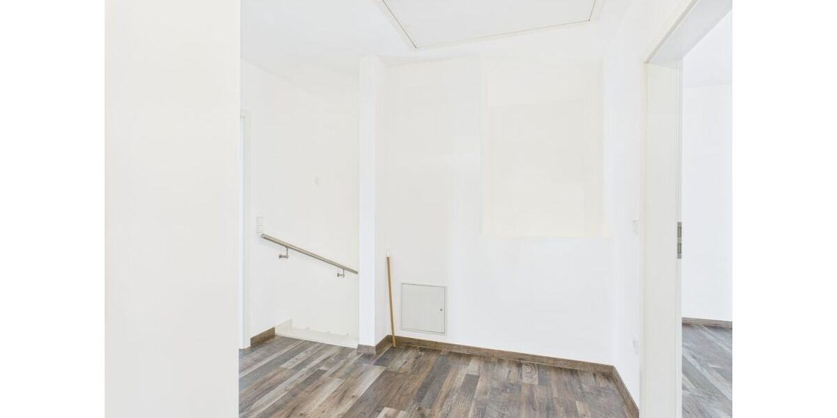 Außergewöhnliches Haus Wohnung über 2 Etagen in ruhiger Lage von Metjendorf-Oldenburg, KFW 70-ModernCarportGarten Wohnen am Rande von Oldenburg - Doppelhaushälfte Wiefelstede / Metjendorf Metjendorf | Angebot:26646278