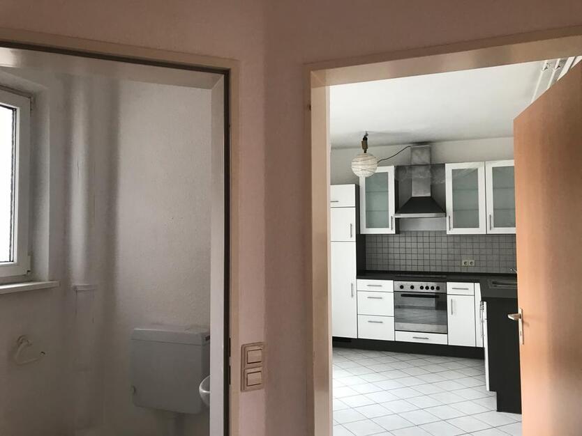 Großzügige, freundliche Wohnung
