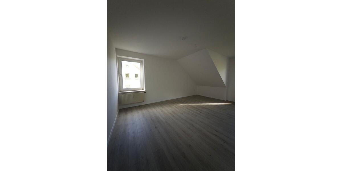 Etagenwohnung Schneeberg - 3 Zimmer, 80 m&sup2;, 500&euro; | Angebot:26698387
