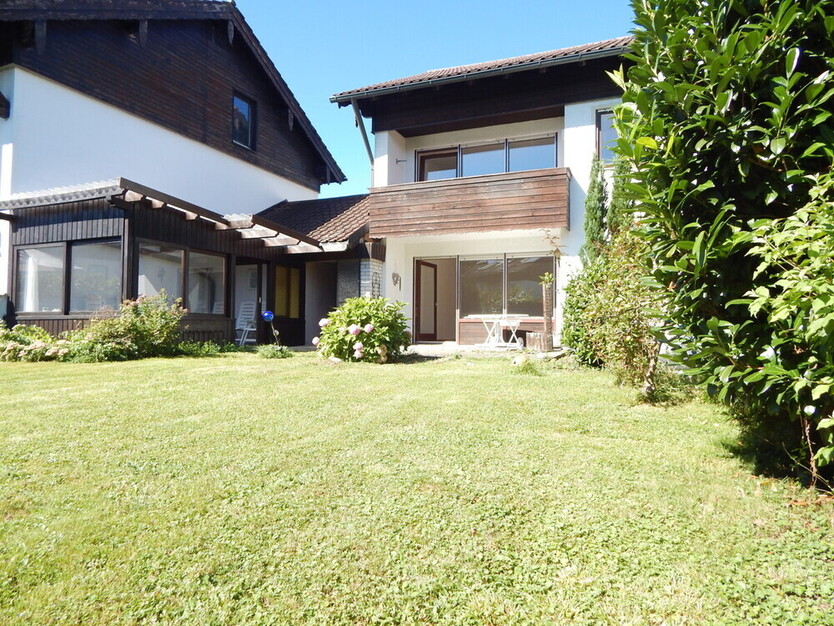Großzügiges Einfamilienhaus mit viel Platz und schönem Garten - frei ab sofort.