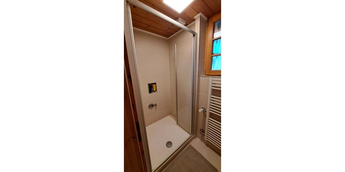 Dachgeschoßwohnung Leonberg - 3 Zimmer, 95 m&sup2;, 1.150&euro; | Angebot:26623416