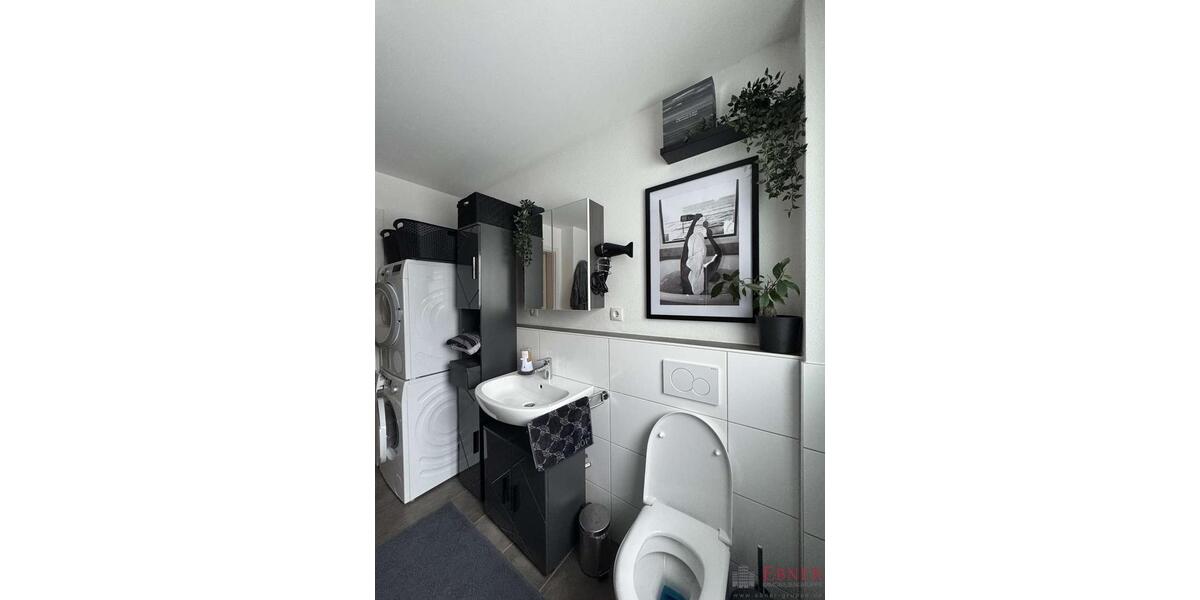 3-Zimmer-Wohnung im Erdgeschoss mit Gartenanteil 3 zimmer