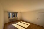 ACHTUNG: Tolle RENOVIERTE 4 Zimmer Wohnung mit Balkon!!