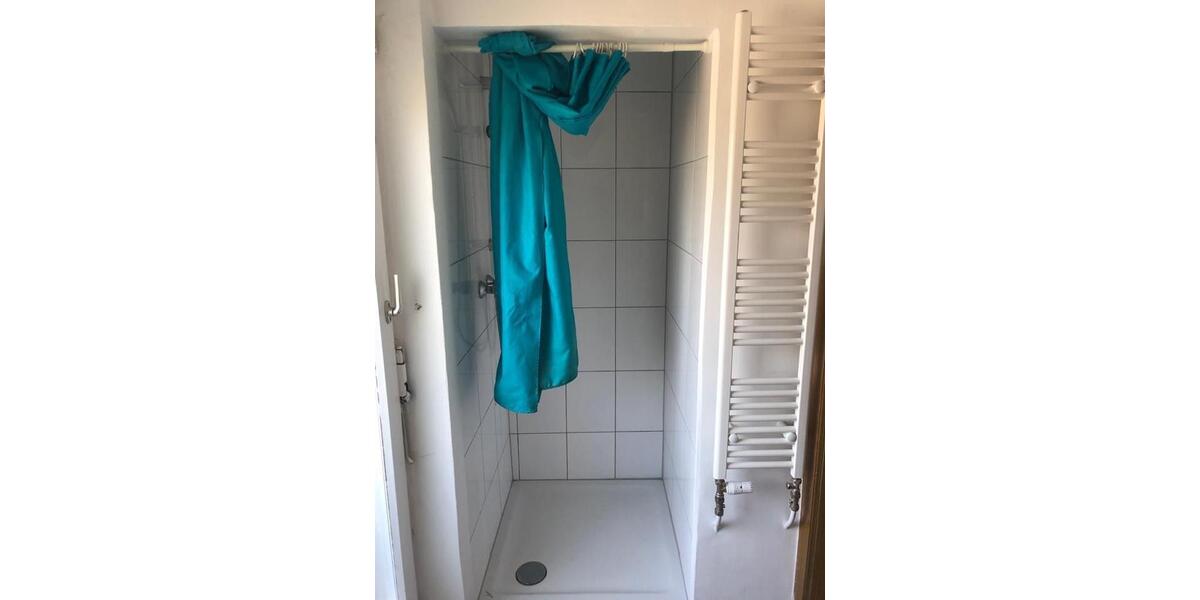 Wohnen auf Zeit Unterhaching - 3 Zimmer, 120 m&sup2;, 600&euro; | Angebot:24891433