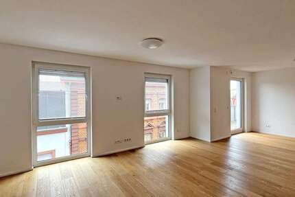 Wohnung Kaiserslautern Betzenberg - 3 Zimmer, 104 m&sup2;, 1.350&euro; | Angebot:25266015